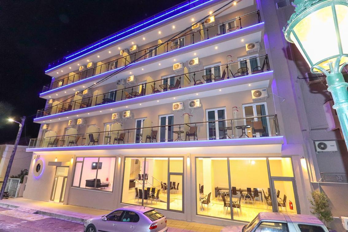 Hotel Banbus Loutra Aidhipsou Exteriör bild