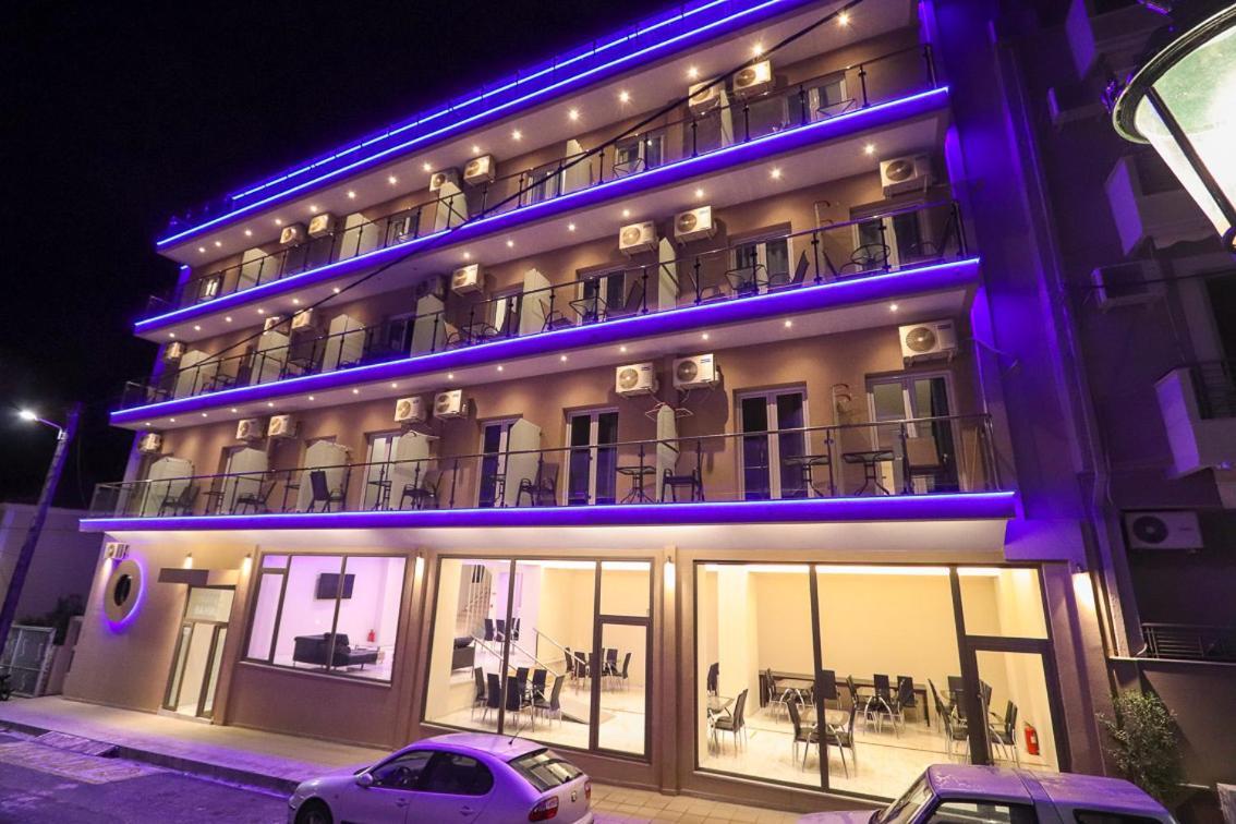 Hotel Banbus Loutra Aidhipsou Exteriör bild